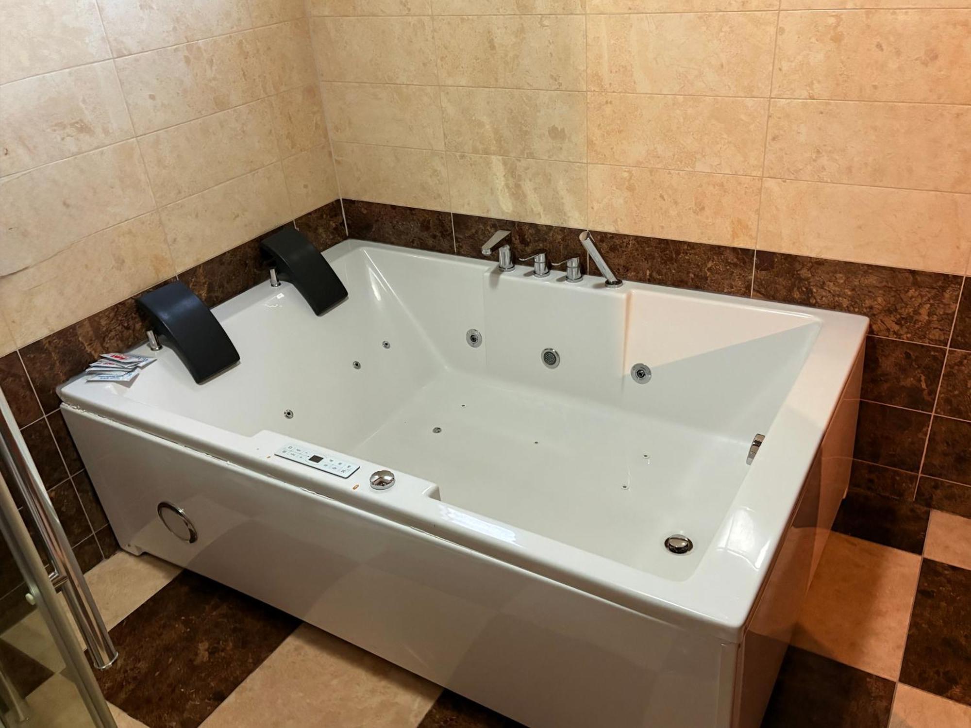 Hotel Europa 92 Ferizaj Ngoại thất bức ảnh