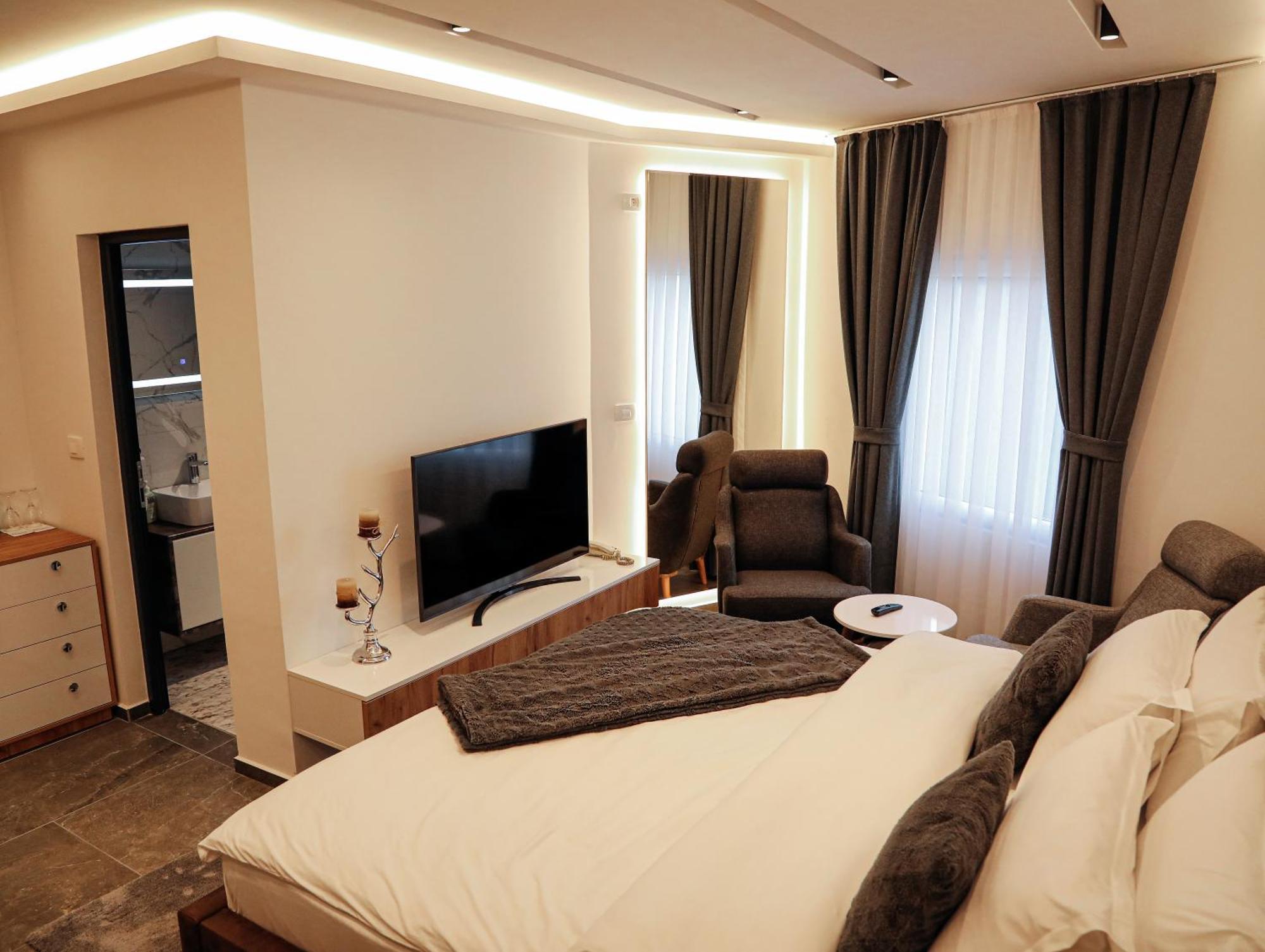 Hotel Europa 92 Ferizaj Ngoại thất bức ảnh